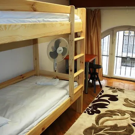Hostel Walking Bed Downtown *